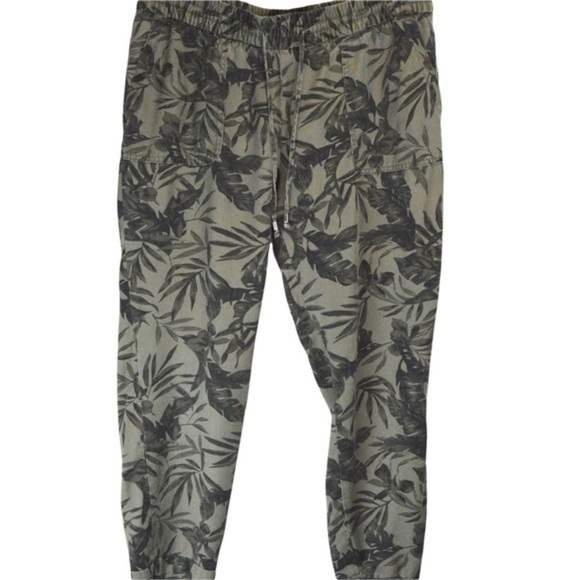 Old Navy Soft Tencel Olive Leaf Print Loose Fit Pull On Joggers, Medium - Picture 11 of 11